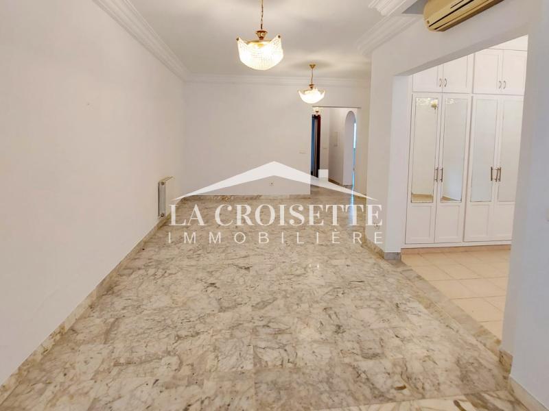 Appartement S+2 avec jardin à La Marsa 